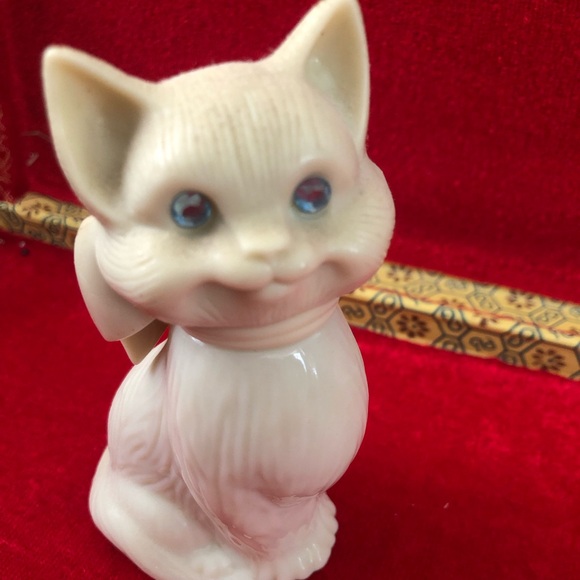 Cat perfume Avon - Picture 1 of 3